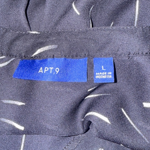 Apt. 9 Black and White Patterned Blouse - Picture 2 of 6